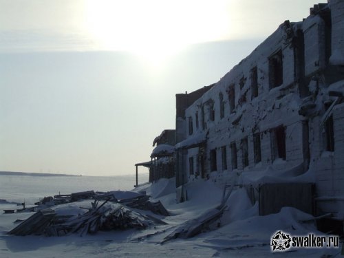 покинутый поселок Полярный на Чукотке