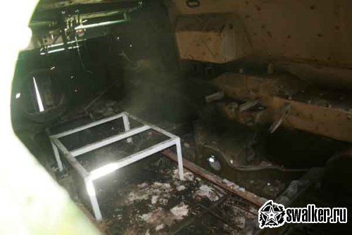 БТР во дворе, Свердловская область