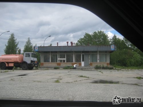 Заброшенная бензо заправочная станция, Свердловская область Заброшенная бензо заправочная станция, Свердловская область