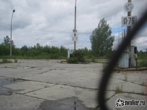 Заброшенная бензо заправочная станция, Свердловская область Заброшенная бензо заправочная станция, Свердловская область