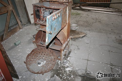 Заброшенный механосборочный завод, Свердловская область