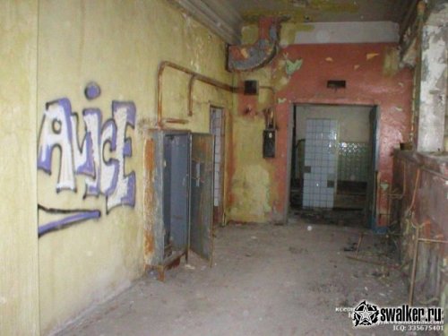 Заброшенный завод АЗЛК