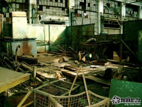 Заброшенный завод АЗЛК