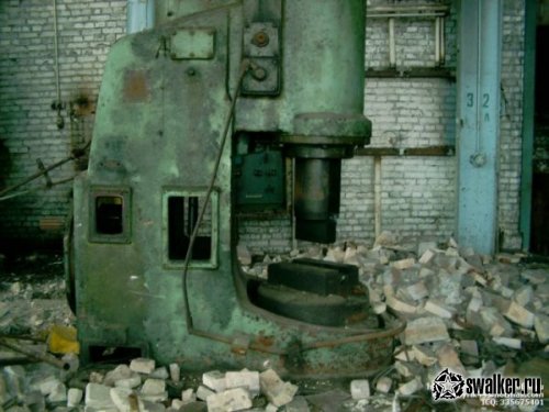 Заброшенный завод АЗЛК