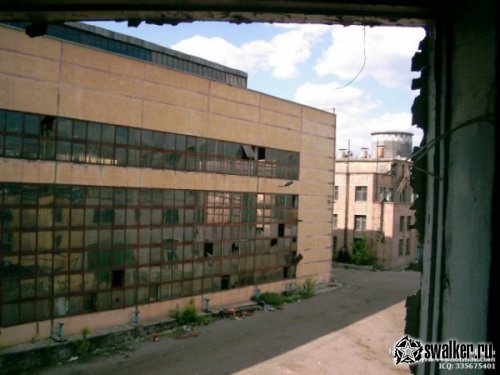 Заброшенный завод АЗЛК