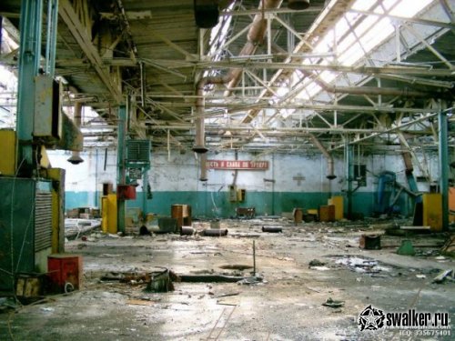 Заброшенный завод АЗЛК