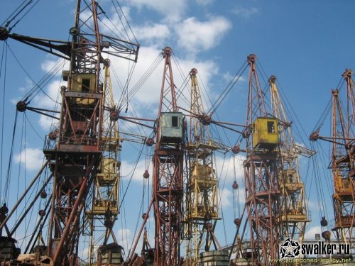 Кладбище башенных кранов. Шабаны