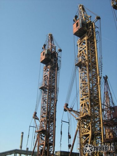 Кладбище башенных кранов. Шабаны