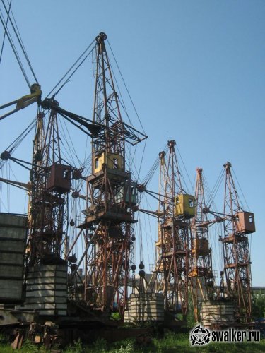 Кладбище башенных кранов. Шабаны