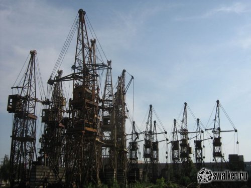 Кладбище башенных кранов. Шабаны
