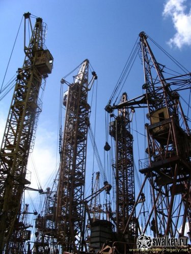 Кладбище башенных кранов. Шабаны