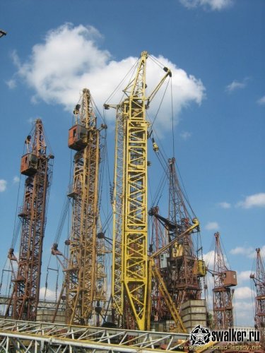 Кладбище башенных кранов. Шабаны