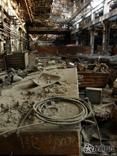 Заброшенный цех одного из крупных предприятий Страны Заброшенный цех одного из крупных предприятий Страны