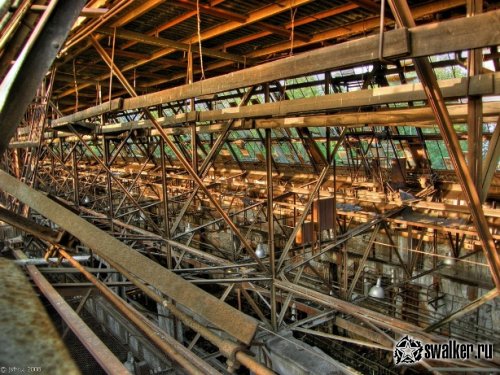 Заброшенный цех одного из крупных предприятий Страны Заброшенный цех одного из крупных предприятий Страны