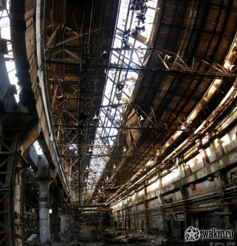 Заброшенный цех одного из крупных предприятий Страны Заброшенный цех одного из крупных предприятий Страны