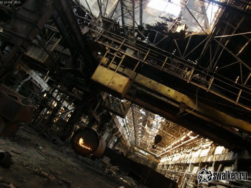 Заброшенный цех одного из крупных предприятий Страны Заброшенный цех одного из крупных предприятий Страны