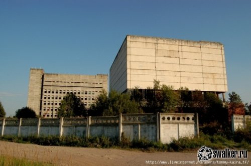 Недостроенный научный комплекс