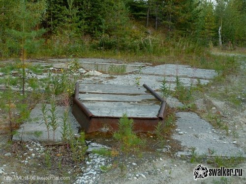 Развалины зенитно-ракетного комплекса С-75 и С-300 Печора