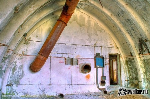 Развалины зенитно-ракетного комплекса С-75 и С-300 Печора