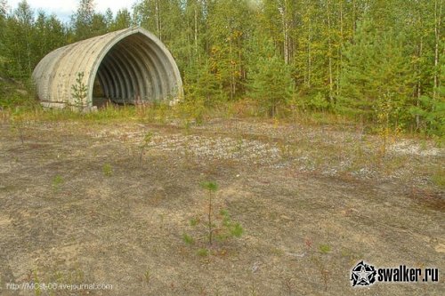 Развалины зенитно-ракетного комплекса С-75 и С-300 Печора