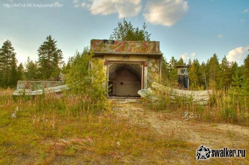 Развалины зенитно-ракетного комплекса С-75 и С-300 Печора