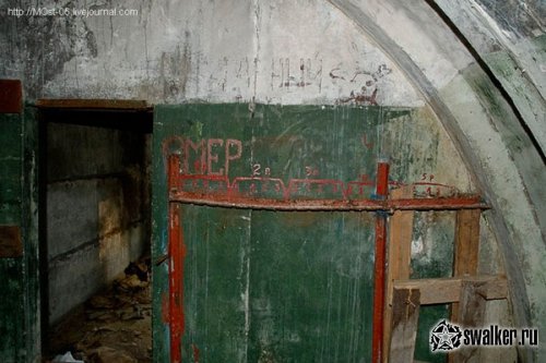 Развалины зенитно-ракетного комплекса С-75 и С-300 Печора