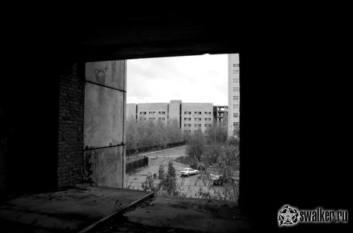 Недостроенная поликлиника с Бомбоубежищем