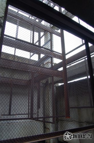 Недостроенная поликлиника с Бомбоубежищем