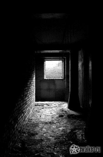 Недостроенная поликлиника с Бомбоубежищем