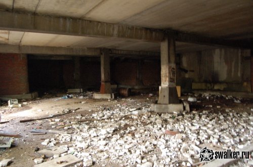 Недостроенная поликлиника с Бомбоубежищем