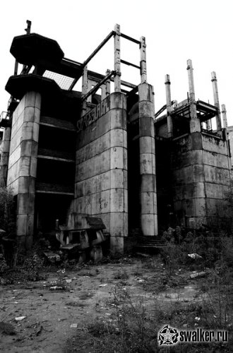 Недостроенная поликлиника с Бомбоубежищем