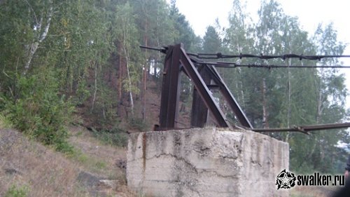 Заброшенный подвесной мост, Свердловская область