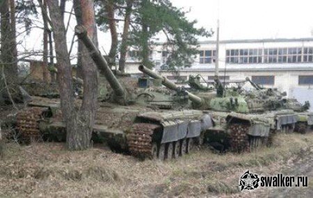 Танковое кладбище в Дарницком лесу, Киев Танковое кладбище в Дарницком лесу, Киев