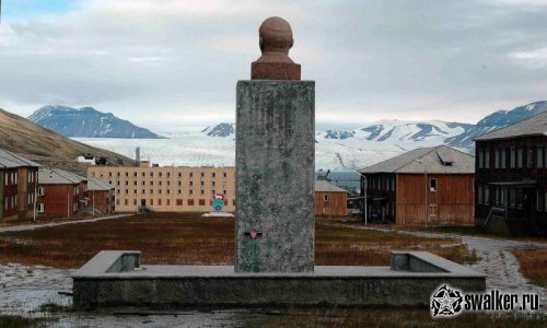 Брошенный советский поселок Пирамида, Шпицберген