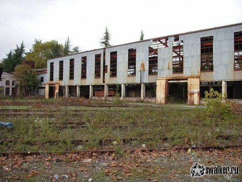 Заброшенные Сухумский судоремонтный и рыбный заводы