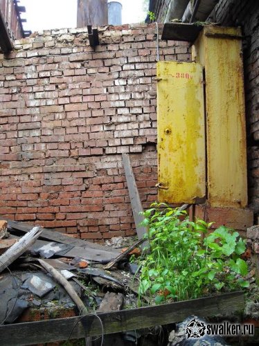 Заброшенный кирпичный завод