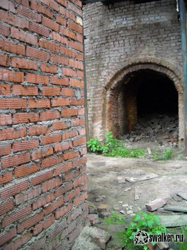 Заброшенный кирпичный завод