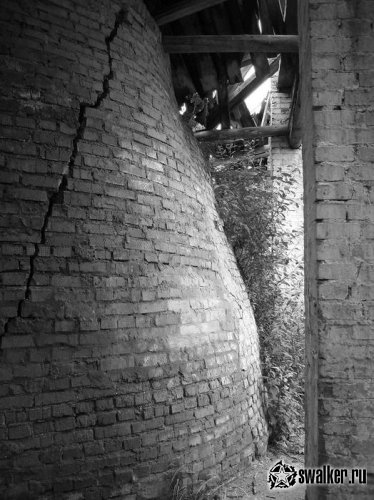 Заброшенный кирпичный завод