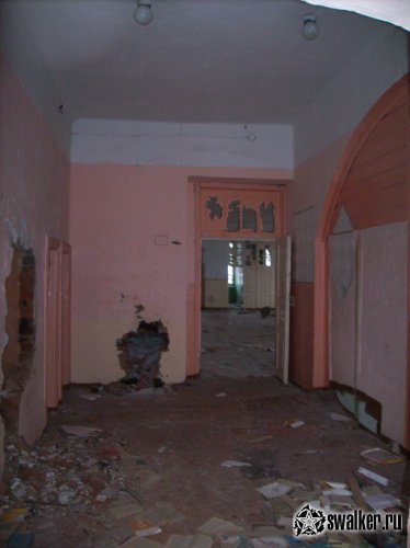 Брошенная школа в Шурале, Свердловская область