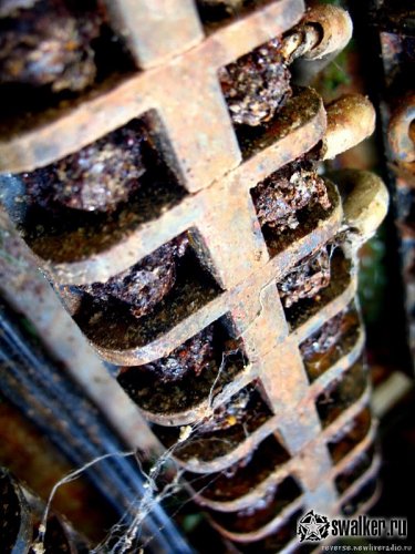 Заброшенный завод по производству шелка и шелковых изделий