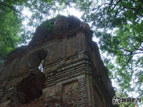 Заброшенная церковь - село Губино