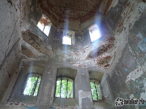 Заброшенная церковь - село Губино