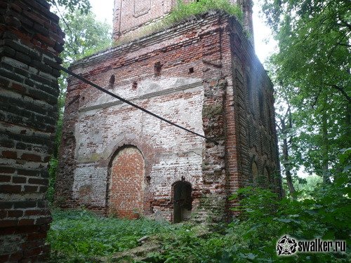 Заброшенная церковь - село Губино