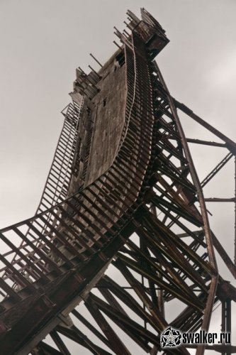 Заброшенный лыжный трамплин в Мурманске