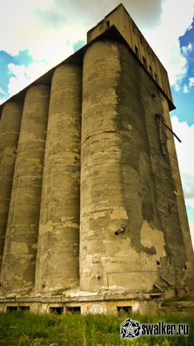 Заброшенный мелькомбинат