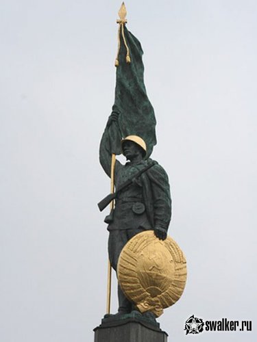 Памятники воинам Памятники воинам