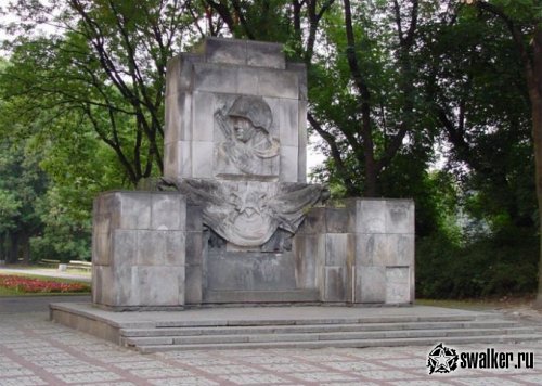Памятники воинам Памятники воинам