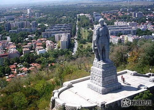 Памятники воинам Памятники воинам