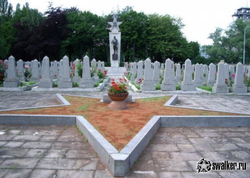 Памятники воинам