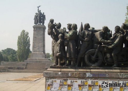 Памятники воинам